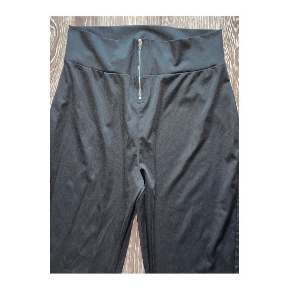 NWOT SUPER CUTE BOHO GOTH PANTS WITH ZIPPER FRONT AND BELL BOTTOMS! - Picture 3 of 4